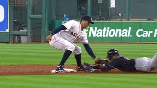 CLE@HOU: Castro catches Santana stealing second