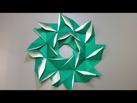 Easy Origami Pinwheel Christmas Wreath Easy Origami Pinwheel Christmas Wreath