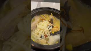 Chicken Noodle soup 花胶鸡汤米粉 鸡汤浓郁 足料