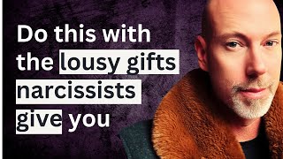 What narcissists gifts ACTUALLY mean