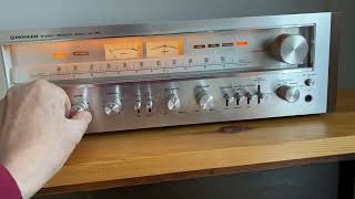 A quick look at the Pioneer SX-750, a stereo receiver built in Japan during the mid 1970's