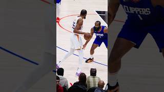 Kevin Durant eurostep 🥶 watch how he uses his left arm when the cross is taken a