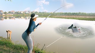 Best Hook Fishing Video | Girl Catches Giant Red-bellied Piranha