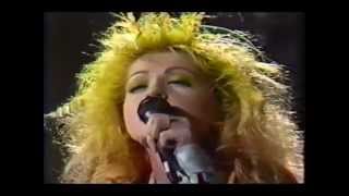 Cyndi Lauper - True Colors (Live Letterman 1986)