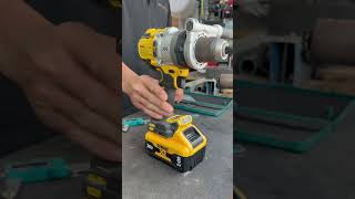 Dewalt 20V DCD1007 + Wood chisel size 53mm to test the strength of 8.0Ah Sony cell core battery