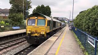 Freightliner 66507 and 66522 passing Northolt Park with a 4 tone