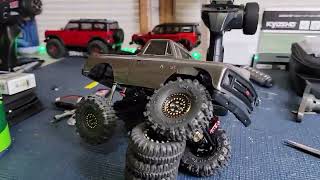 quick look at the Axial SCX24 C-10 build!