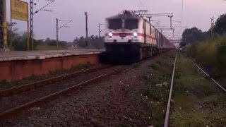 Offlink LGD WAP7 30262 with 12951 Mumbai Rajdhani