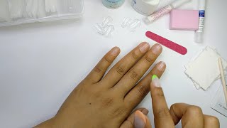 بعد هذا الفيديو ستحصل جميع السيدات على أظافر رائعة في المنزل / طريقة تركيب الأظافر الاصطناعية 💅💅