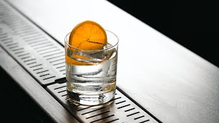 Blandar En Negroni Bianco