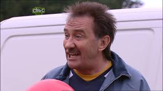 ChuckleVision S15E05 Magnetic Distraction Part 1 (Widescreen)