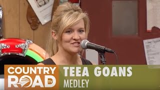 Teea Goans sings a Medley