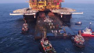 Pioneering Spirit removing the Brent Delta topsides HD