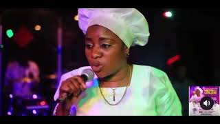 PECULIAR OMOLOLA PRAISING GOD IN WORSHIP SONGS