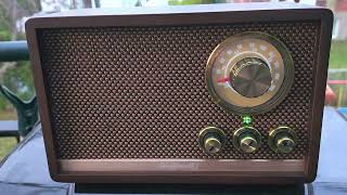 ChuoYuan R1 receiving Old Time Radio show on WBCQ 7490 kHz Shortwave