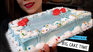 Feet food crushing cake | ASMR \u0026 CRUSHING