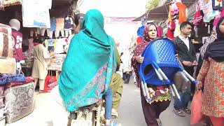 How people shop in crowded bazar in Lahore-Travel in Pakistan