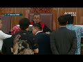 momen hakim pertanyakan bukti asli ke kpk di sidang praperadilan hasto