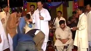 Iha Kajley Waali Akh Mastani Yaar Di | Akram Rahi | Live Show in Narowal, Pakistan 2009