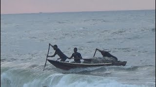 Amazing Sea Fishing In 'Bay Of Bengal' At Puri, Odisha, India (Part 1 Of 3) | Sea Fishing In India