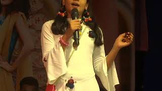 Ananya Pandey performing "kuhu kuhu Bole koyaliya"