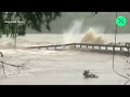 Jembatan Runtuh akibat Banjir Sungai Llano