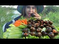 King eating snail in forest | Meyly Cooking