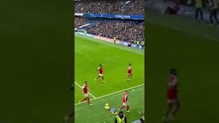 Ben White 😂😭 hitting Martin Ødegaard with a ball After Gabriel winning goal against Chelsea #shorts