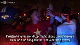 CELEBRATING ATMOSPHERE OF VIETNAMESE PEOPLE WHEN VIETNAM U23 FOOTBALL TEAM WON SEMIFINAL VICTORY