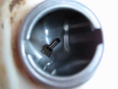 How to effectively remove old fuel and dirt residue from a small engine fuel tank How to effectively remove old fuel and dirt residue from a small engine fuel tank