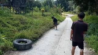 Gotong-royong menghias jalan kampung..part;2