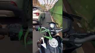 fast driving in traffic ❤️🔥🔥🔥 #hrb #subscribe #shortsyoutube#ktmduke200 #viralvideo#bikeracing