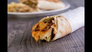 Al Mallah In UAE Serves One Of The Best Shawarma | Curly Tales