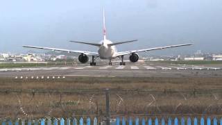 151025 RCSS Japan Air Boeing 777-200 Waving Hands