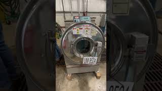 SOLD | UM-8524 | Milnor 60 Lb. Open Pocket Washer Extractor