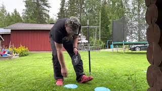 Kötkylä testaa: Frisbeegolf. Helppo laji varmaan.