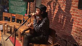 Pamungkas - Break It (Acoustic Live at Earhouse, Tangerang Selatan 17/07/2019)