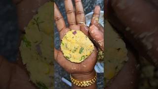 కరకరలాడే క్రిస్పీ మసాలా వడ | Street food style crispy masala vada recipe in telugu👌#masalavada#short