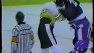 Daryl Sittler Vs Rick Middleton 10.15.78