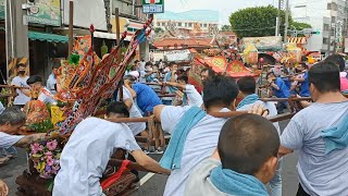 緊張刺激~觀轎衝馬路~華光天王神轎突然發駕~神轎大亂串~好幾人摔倒/寶珠溝代巡府華光天王往豐穀宮謁祖進香曁平安遶境