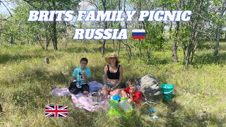 English Family Wild Strawberry Picking in The Russian Forest | With a picnic for lunch