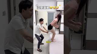 Didn't expect that, haha, you'll laugh every time you watch it, funny couple's daily life, funny