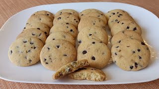 كوكيز مقرمش 🍪🍪🍪  ويبقى مقرمش لمدة طويلة .. مقادير جد بسيطة و كميات كبيرة ..