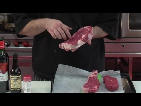 What Ingredients Make a Steak Tender? : Cooking Meat What Ingredients Make a Steak Tender? : Cooking Meat