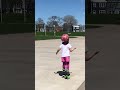 第一次上轮滑（5岁）ryann’s first time on skates （5 yrs old