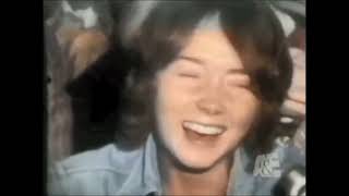 Lynette Squeaky Fromme stoned after smoke weed and laughs during a TV interview in 1970