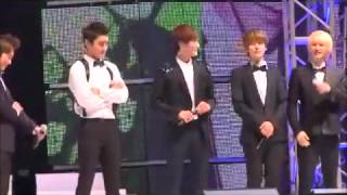 [20110816] Donghae Controlling his wife Eunhae moments @SJM Beijing Fanmeet