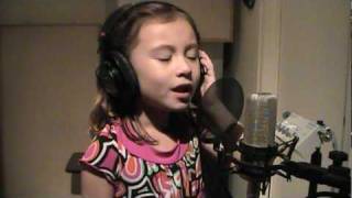 O Holy Night - Incredible child singer 7 yrs old - plz "Share"