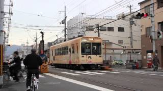 京福電車(嵐電)　非常に狭いホームの山ノ内駅