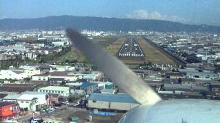 八尾空港、着陸　RWY09　2011/11/04